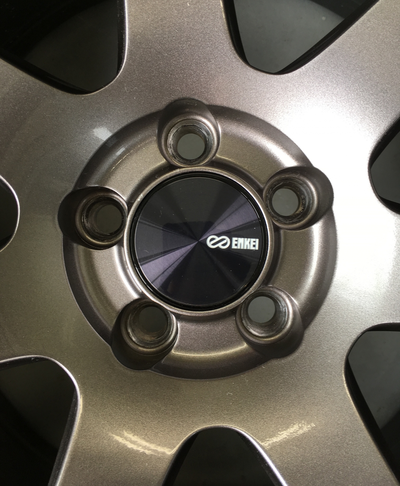 スバル・レガシー　ホイールガリ傷リペアのブログを更新しました。